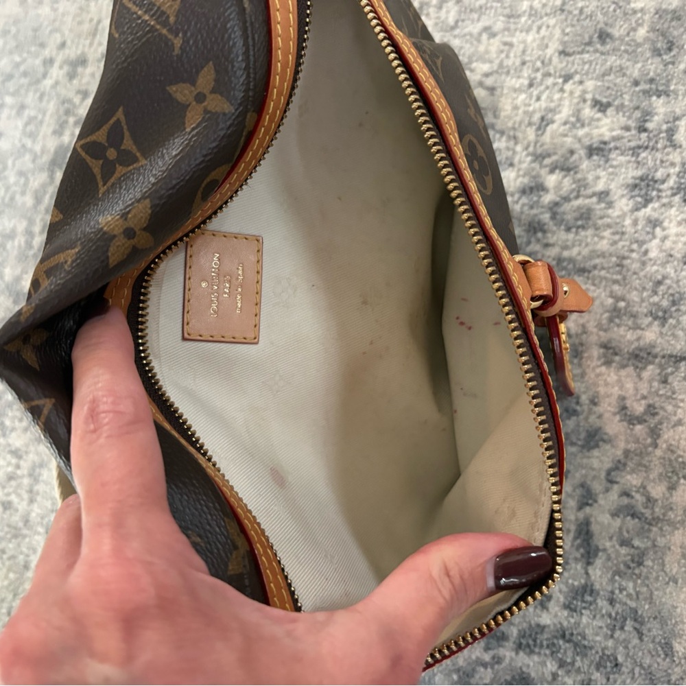 Louis Vuitton Monogram Canvas High Rise Bumbag in Brown with Tan Trim - Picture 4 of 6